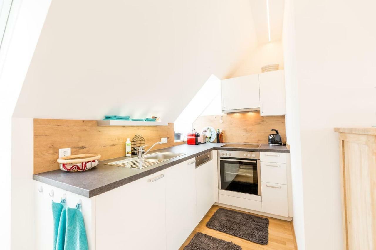 Grosse Dachgeschosswohnung Im Herzen Von Graz Exterior foto